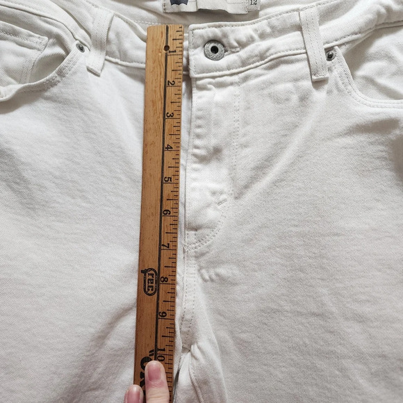 Levi's Capri Jeans Women's 12 White Cuffed Light Wash - Picture 6 of 8